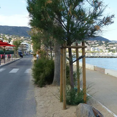 Appartamento Studio Le Lavandou, 1 Pièce, 4 Personnes - Fr-1-308-83 *